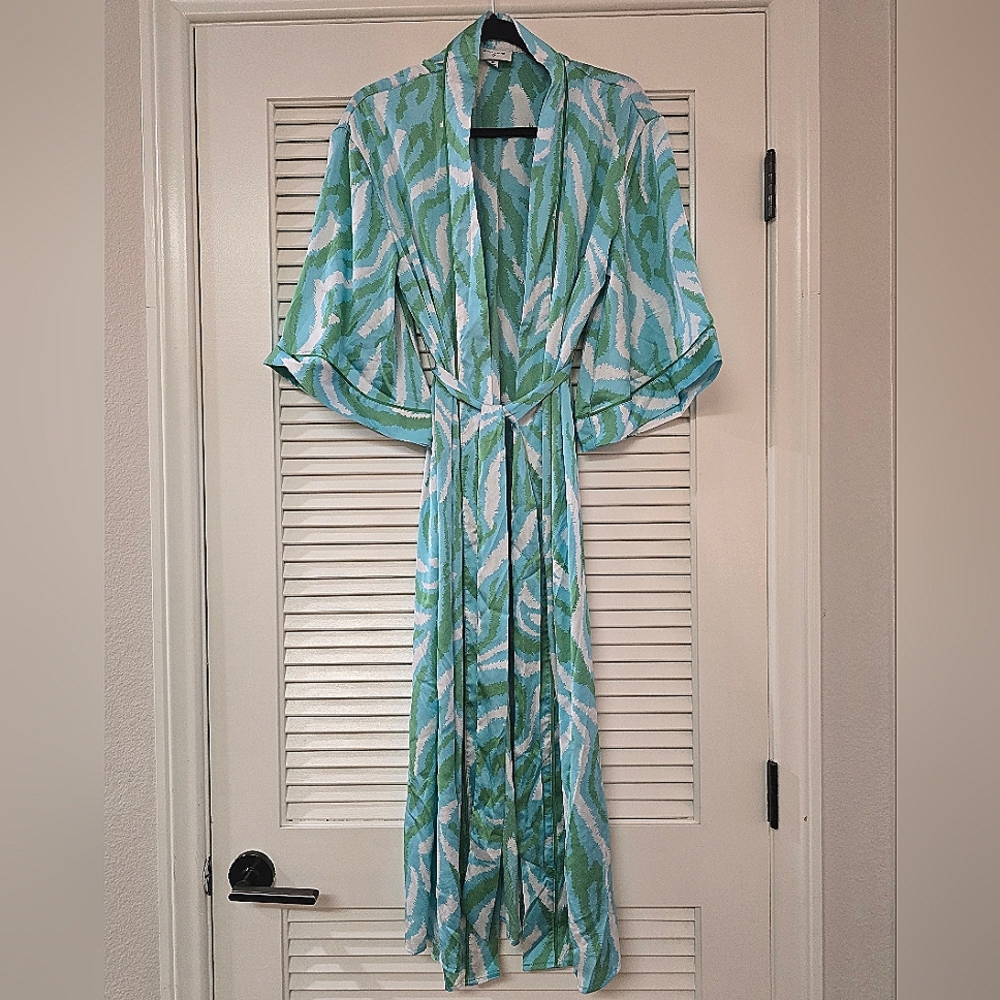 Diane Von Furstenberg - Long Lightweight Satin Blue/White/Green Robe